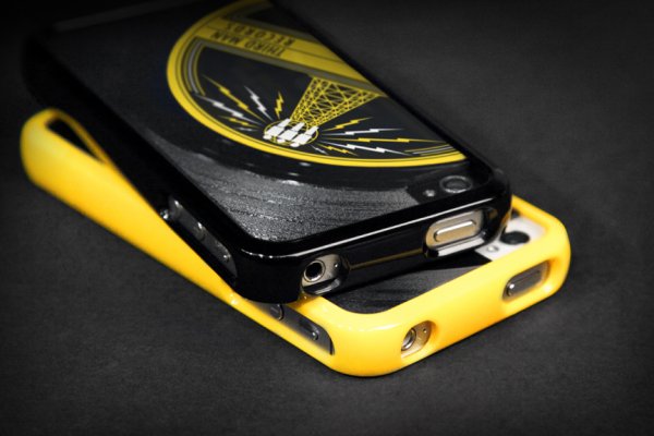 Foto 0 en  - Griffin lanza fundas para iPhone hechas con discos de vinilo de 7 pulgadas