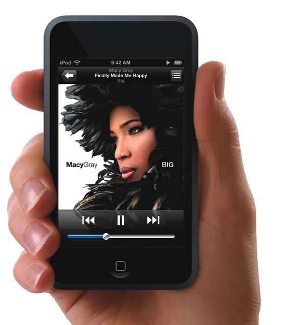 iPod touch de primera generacion en mano
